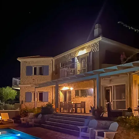 Mounda Villa