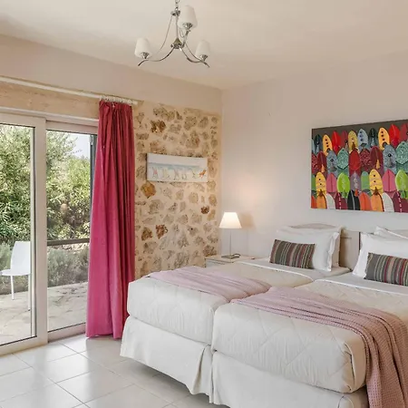 Mounda Villa *